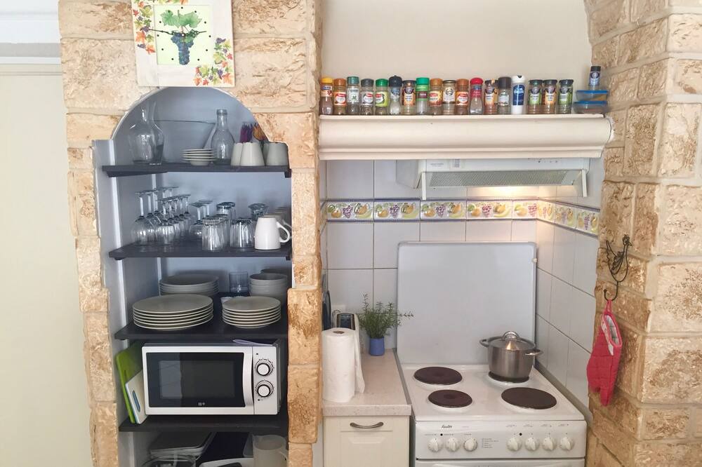 Photo of Kitchen in Olonzac