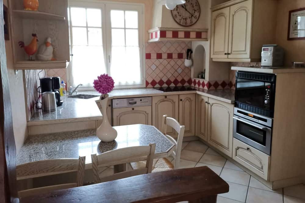 Photo of Kitchen in Oisly