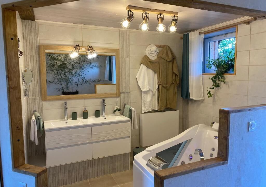 Photo of Bathroom in Cindre