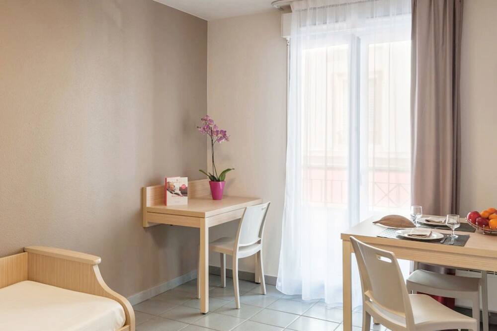 Photo of Bedroom in Part Dieu - Bir Hakeim
