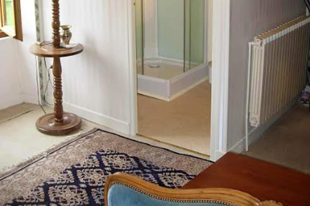 Photo of Bathroom in Chataigneraie Cantalienne