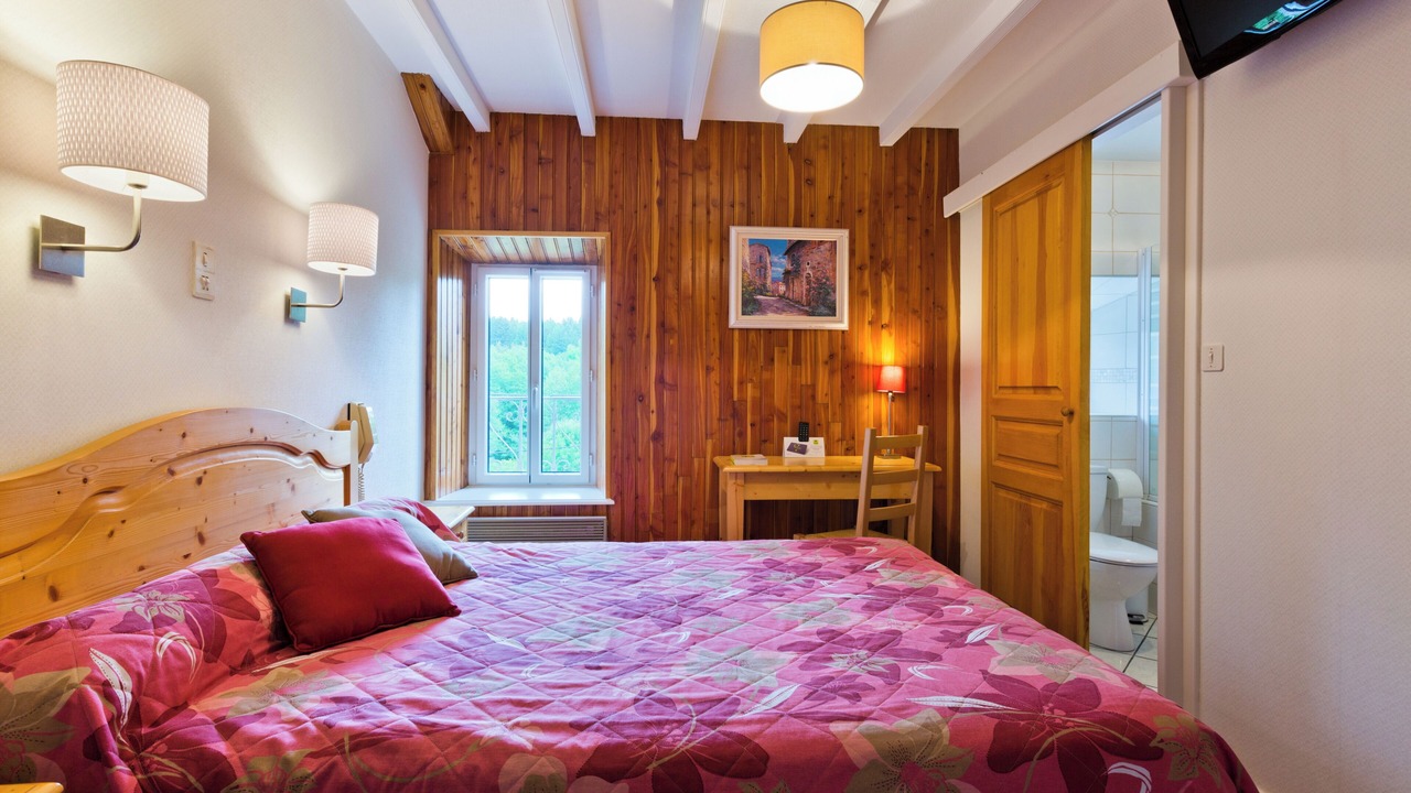 Photo of Bedroom in Saint-Romain