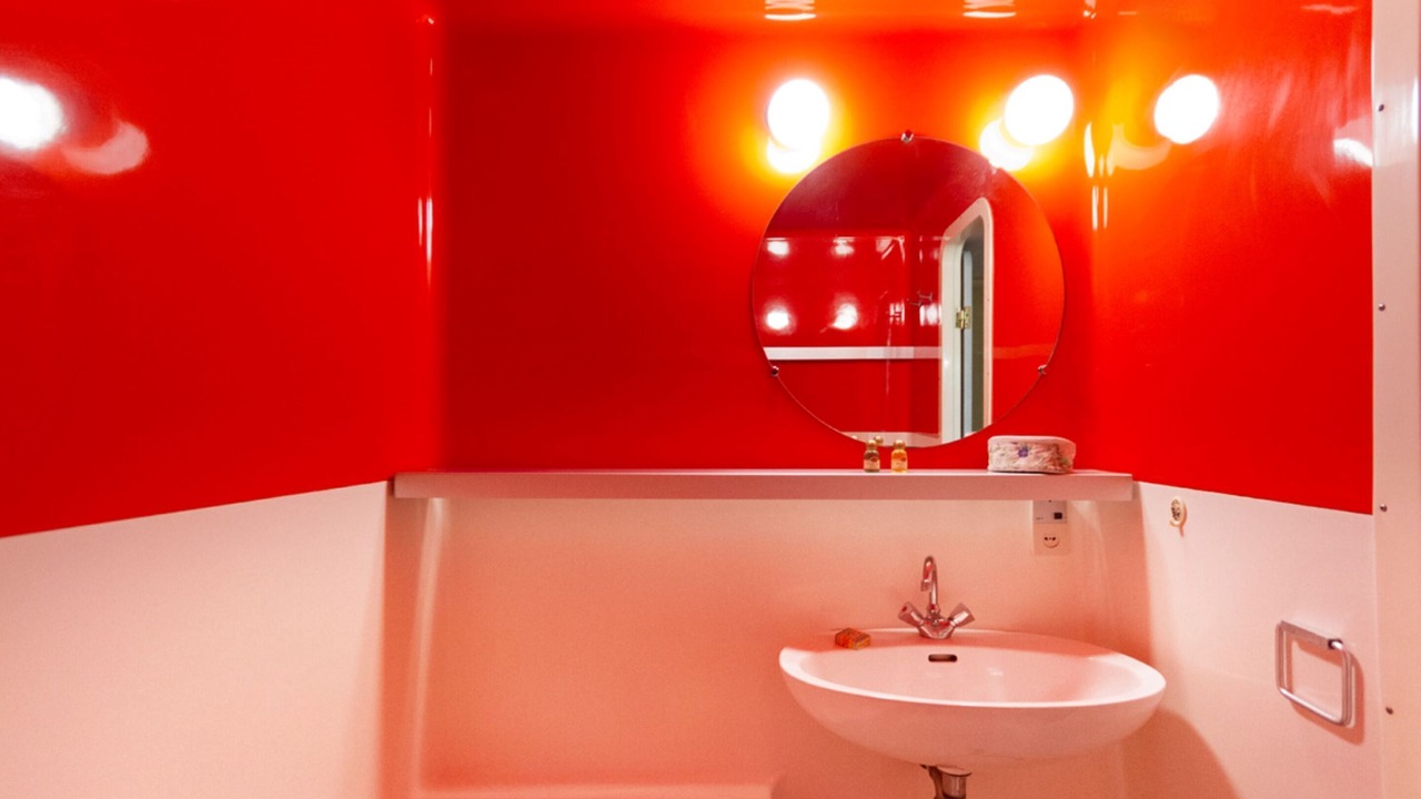 Photo of Bathroom in Arc-1950