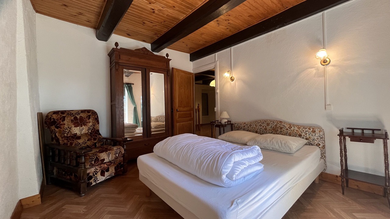 Photo of Bedroom in Jassat