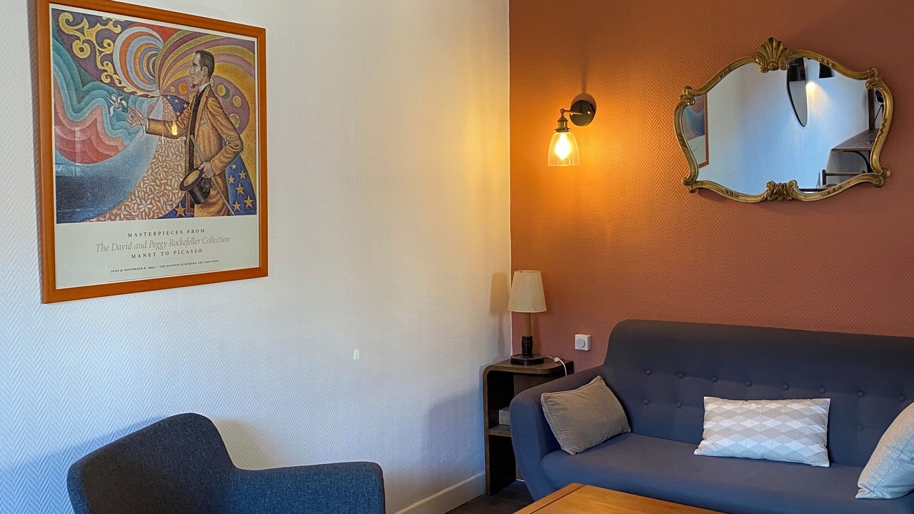 Photo of Livingroom in Carnot - Gailleton