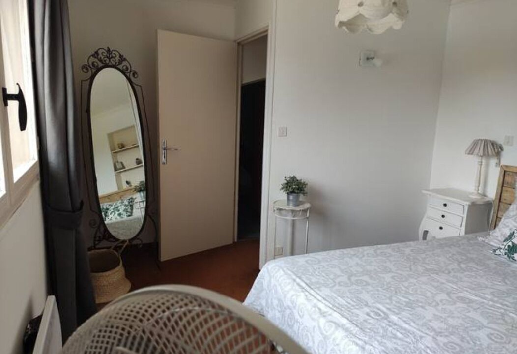 Photo of Bedroom in Jonquieres