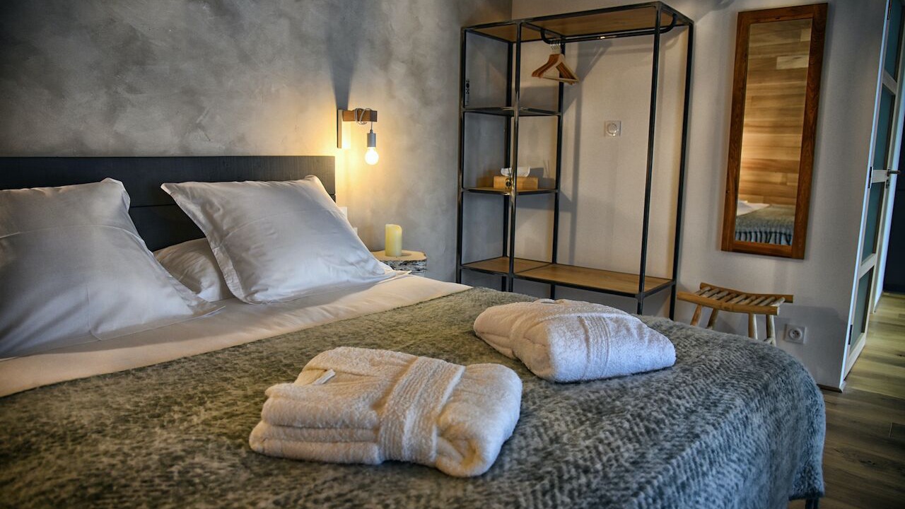 Photo of Bedroom in Champs-sur-Tarentaine-Marchal