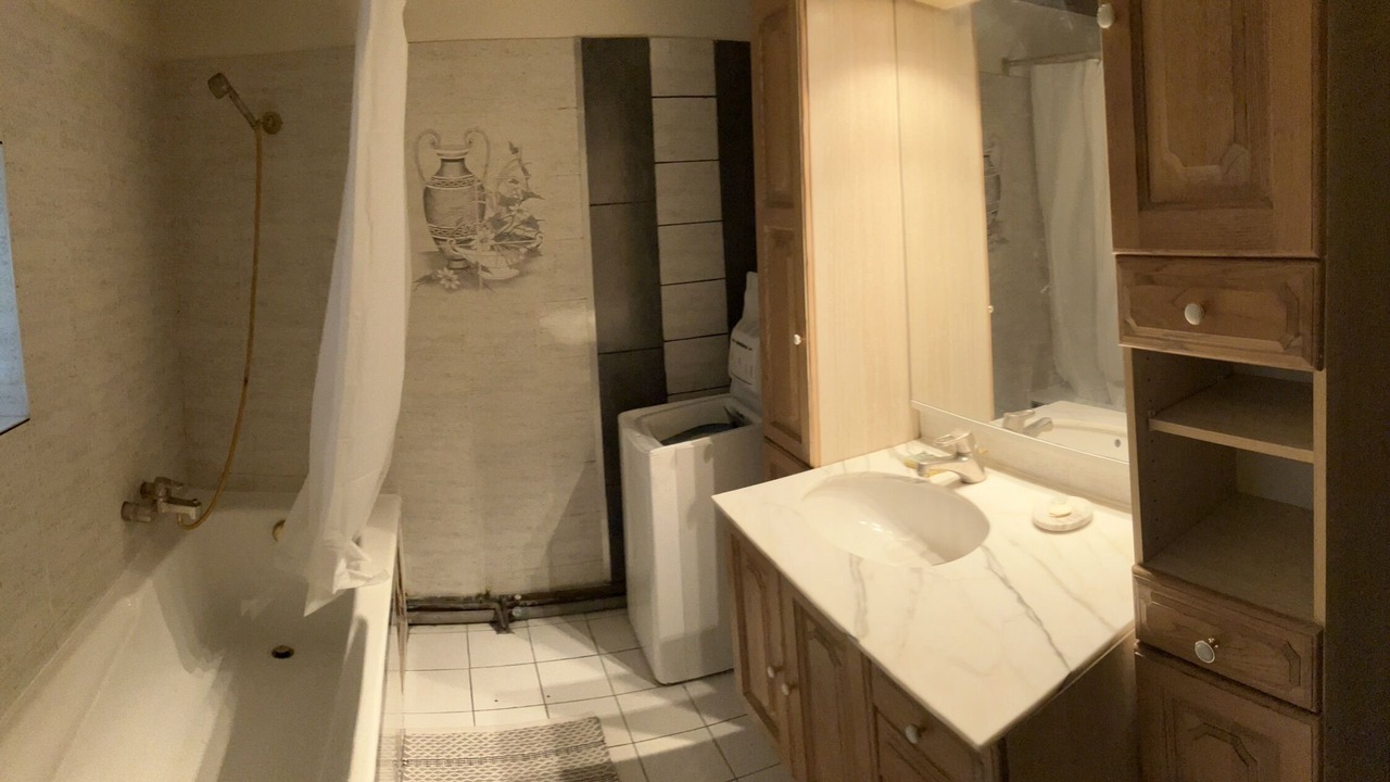 Photo of Bathroom in Jassat
