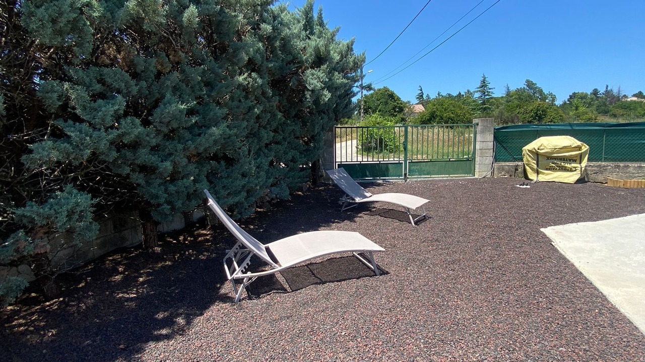 Photo of Outdoor in Saint-Etienne-de-Fontbellon