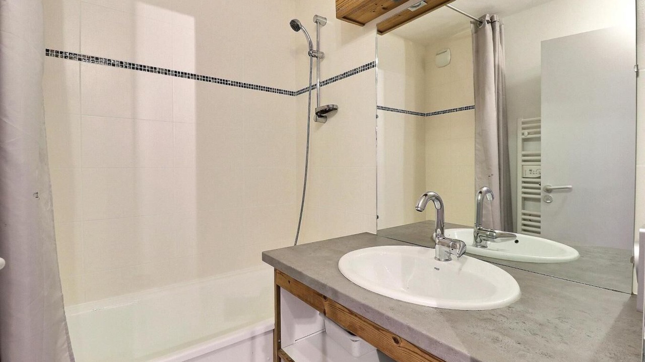 Photo of Bathroom in La Perriere