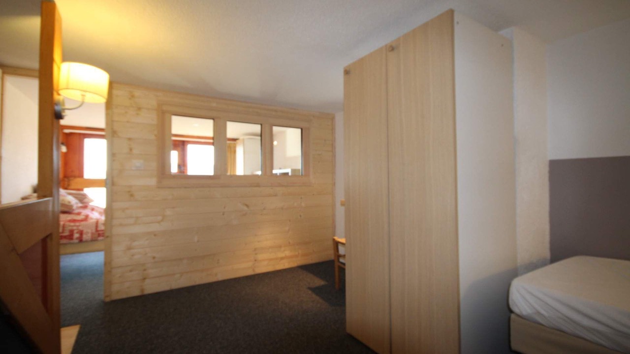 Photo of Bedroom in Arc-1800