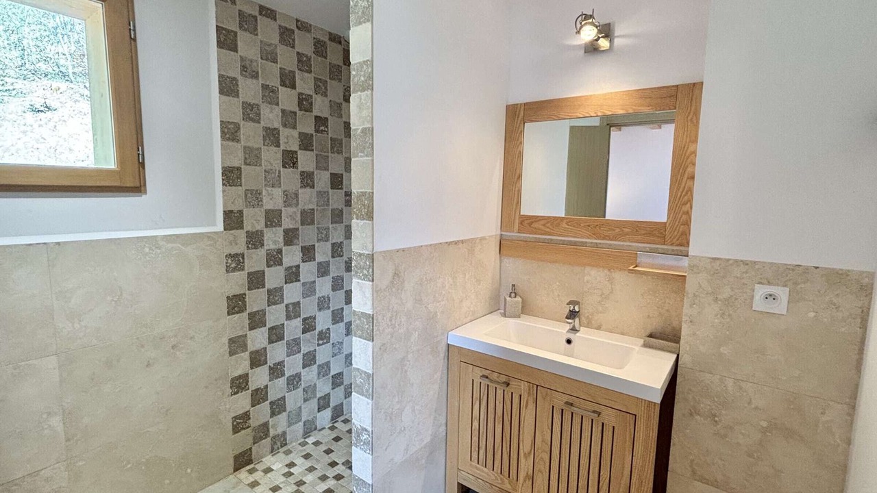 Photo of Bathroom in Notre-Dame-de-Bellecombe