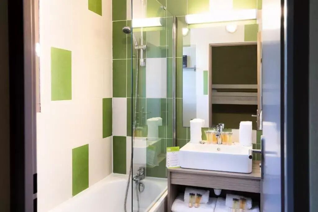 Photo of Bathroom in Arles