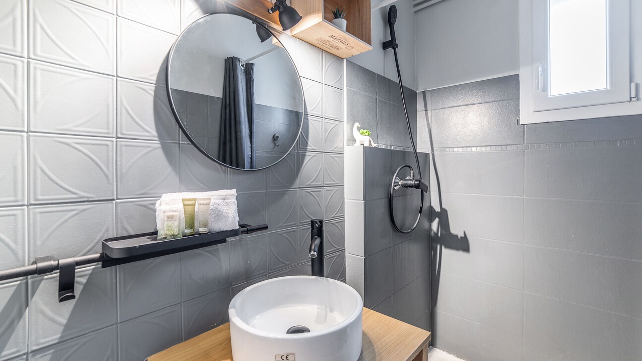 Photo of Bathroom in Part Dieu - Bir Hakeim