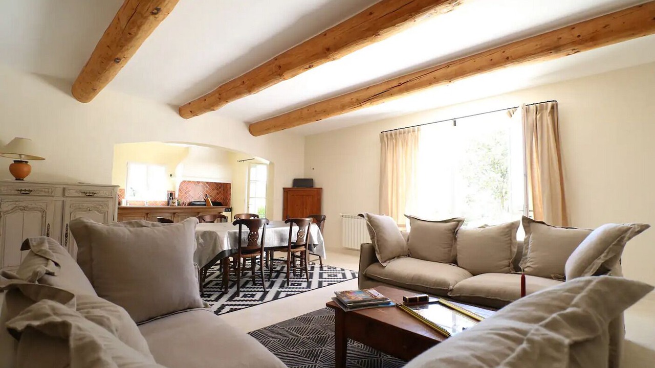 Photo of Livingroom in L'Isle-sur-la-Sorgue