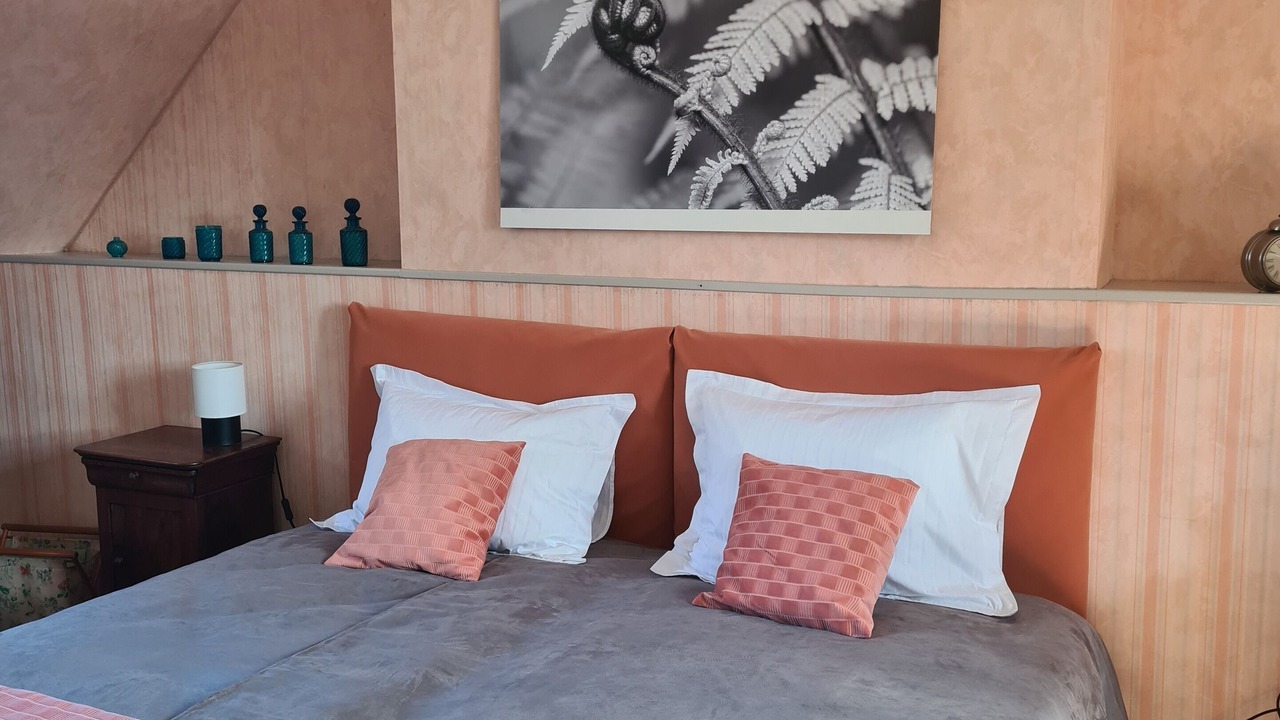 Photo of Bedroom in Fougeres-sur-Bievre