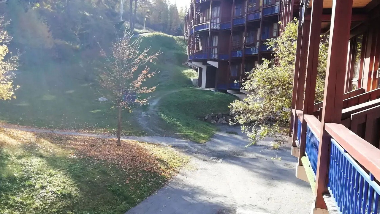 Photo of Outdoor in Arc-1800
