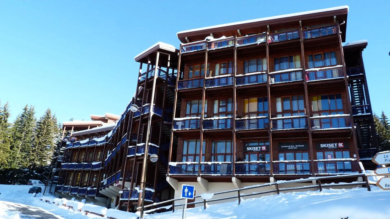 Photo of Outdoor in Arc-1800