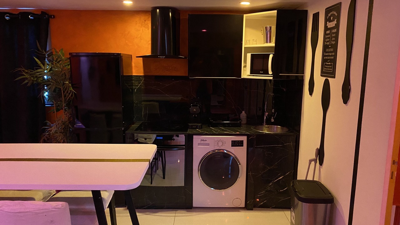 Photo of Kitchen in Republique - Tolstoi