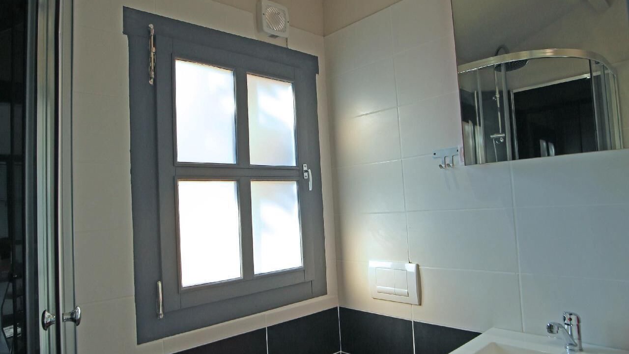 Photo of Bathroom in Camaret-sur-Aigues