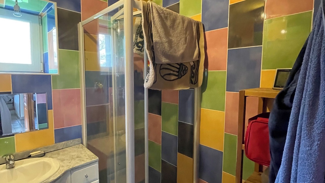 Photo of Bathroom in Lacroix-Barrez