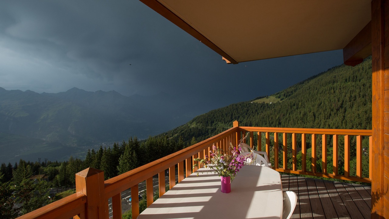 Photo of Outdoor in Arc-1800