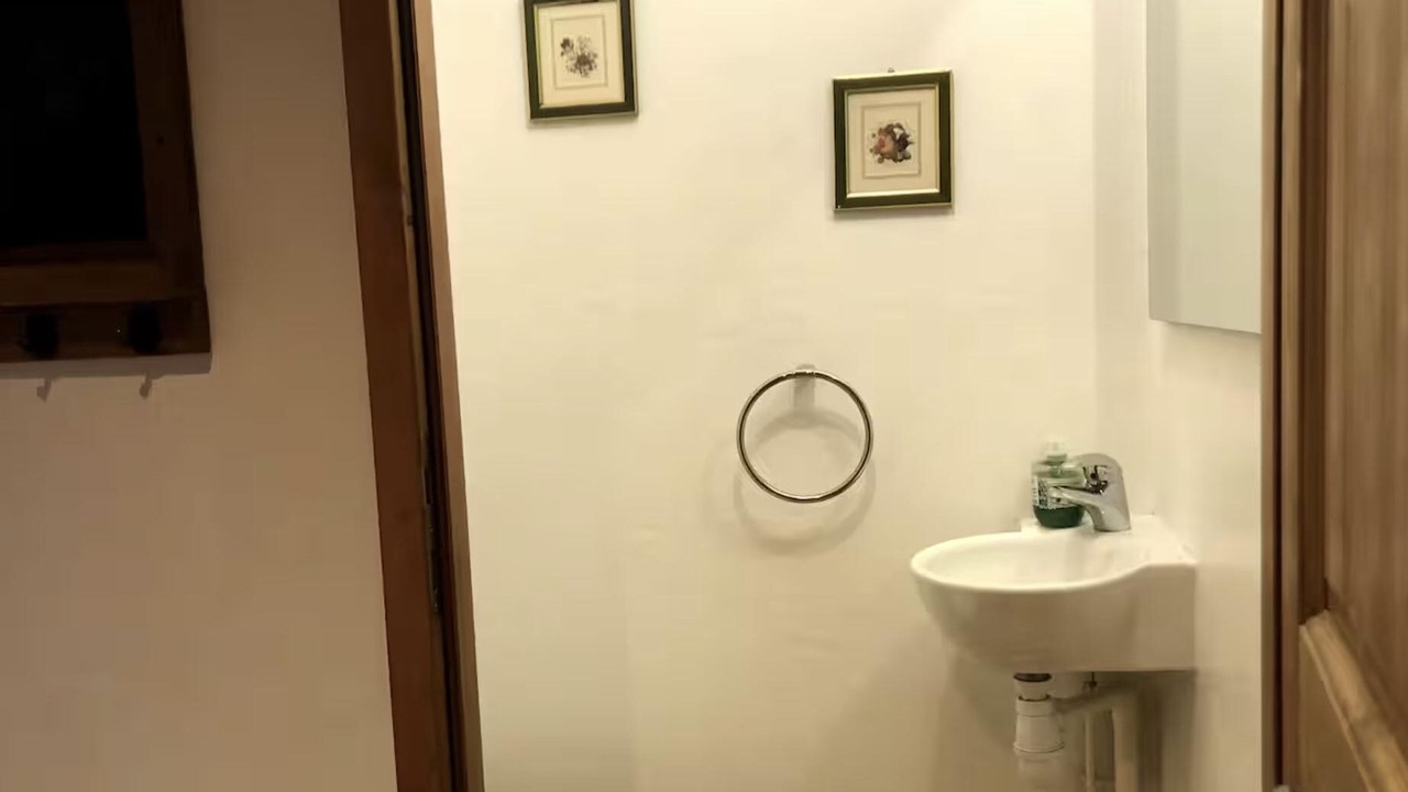 Photo of Bathroom in Arc-1800