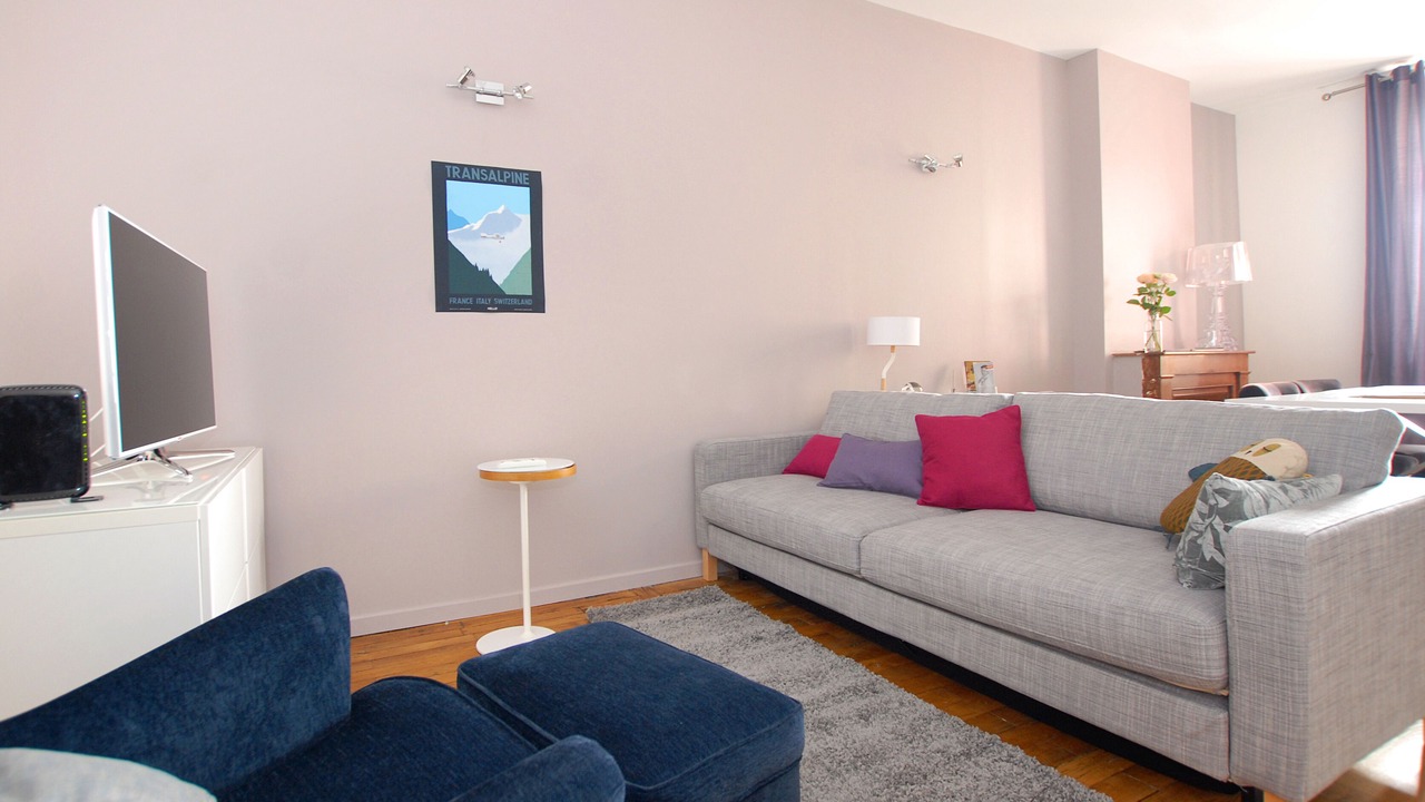 Photo of Livingroom in Republique - Tolstoi
