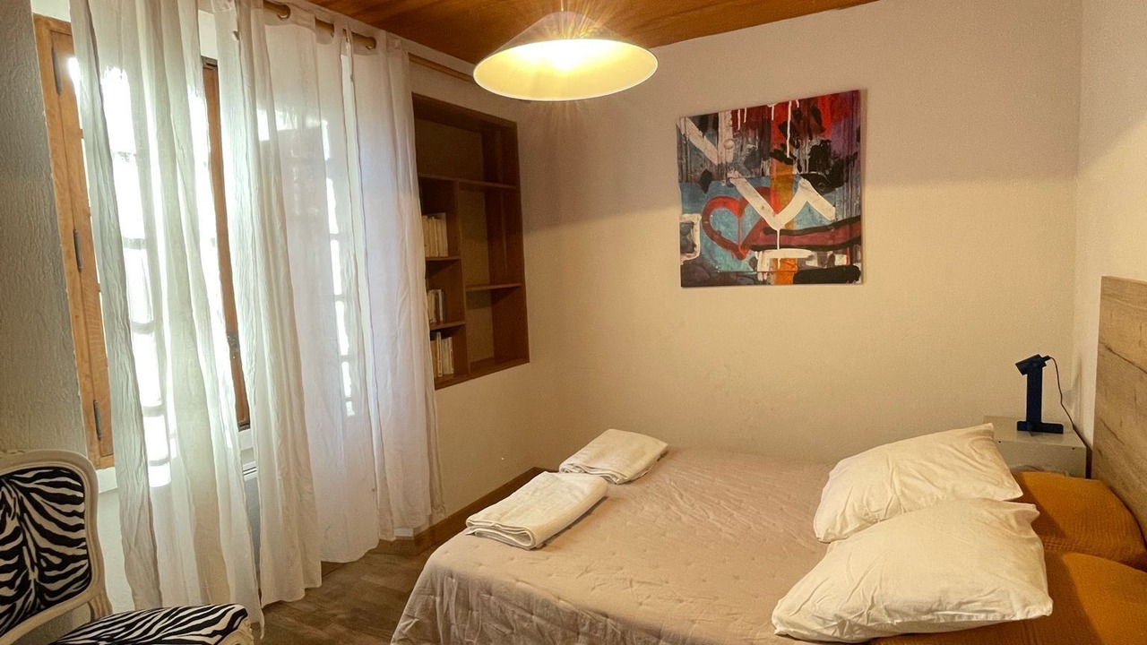 Photo of Bedroom in Saint-Hippolyte-le-Graveyron
