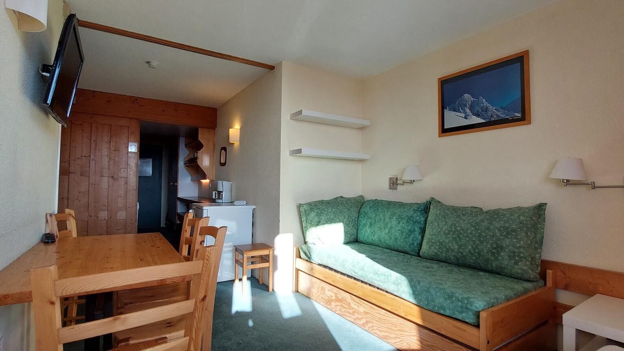Photo of Livingroom in Arc-1800