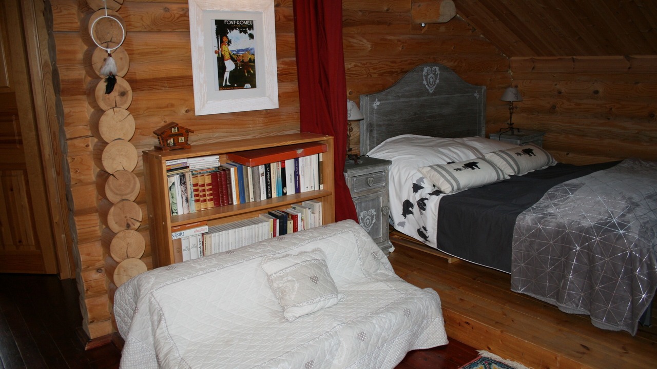 Photo of Bedroom in Pyrenees 2000