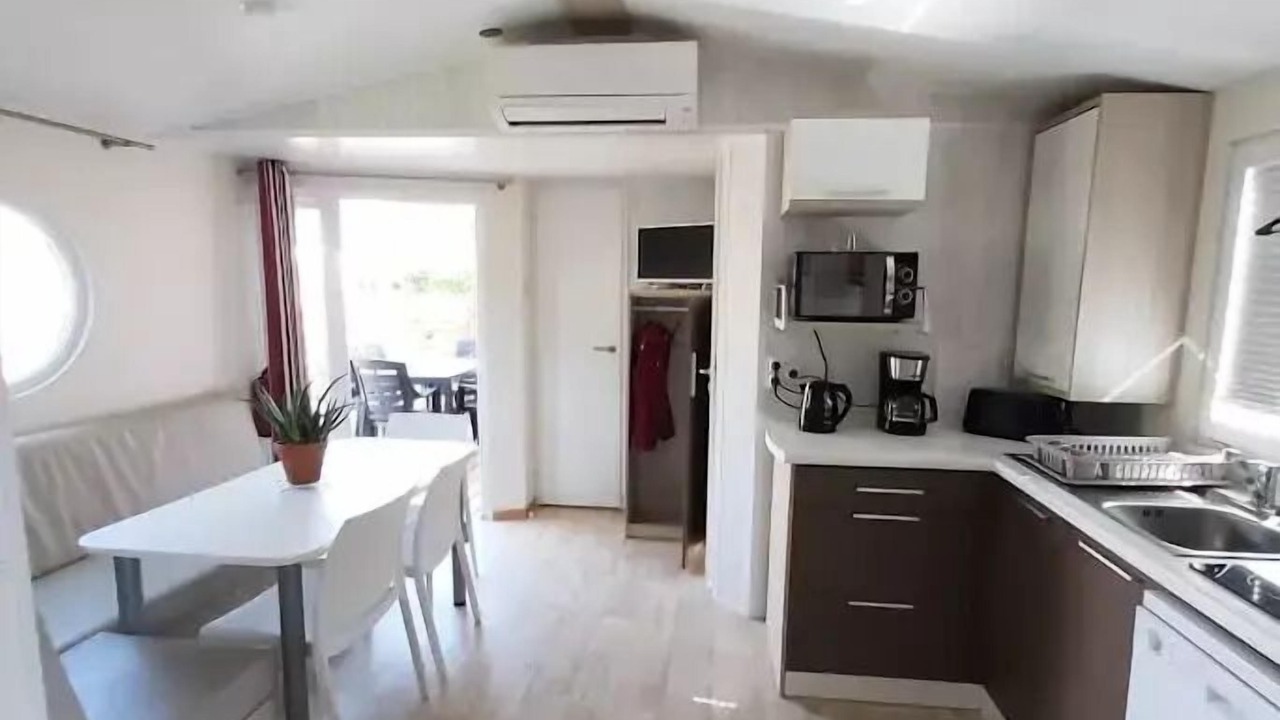 Photo of Kitchen in Flagnac