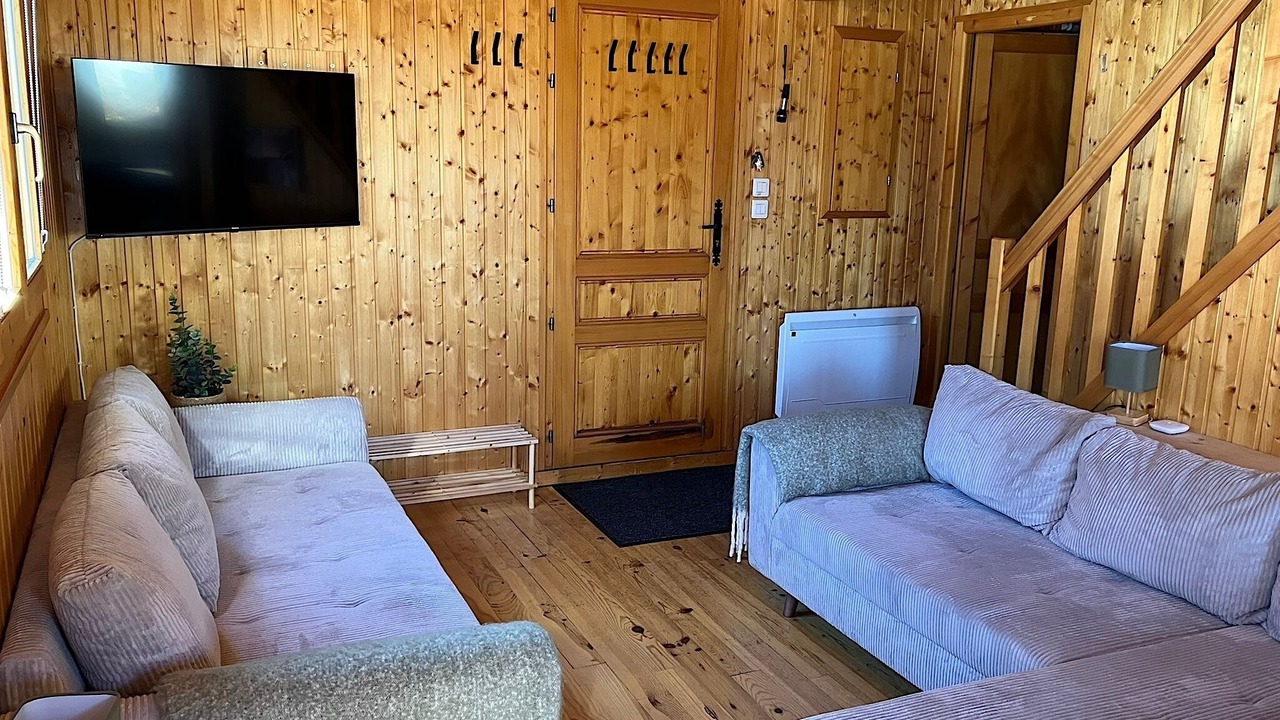 Photo of Livingroom in Station de Drouzin le Mont