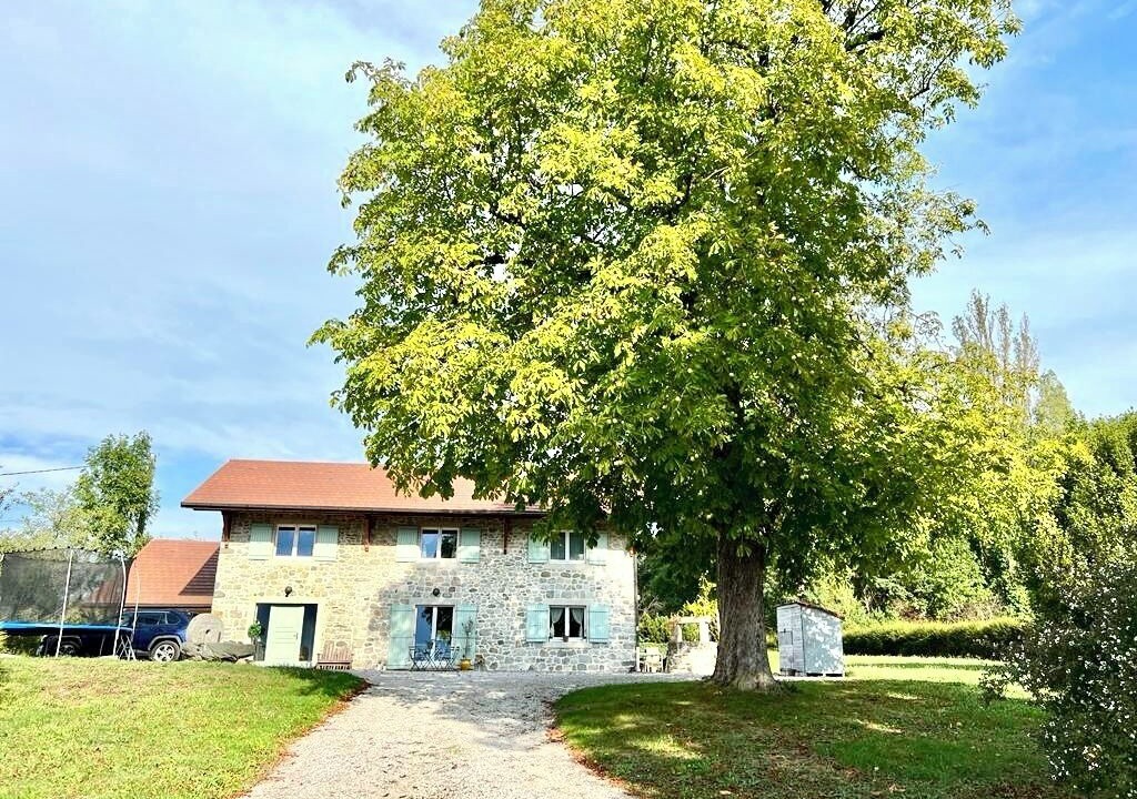 Photo of Outdoor in Loisin
