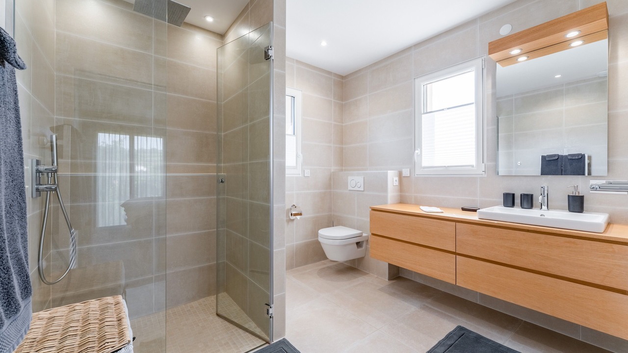 Photo of Bathroom in Mirabel-aux-Baronnies