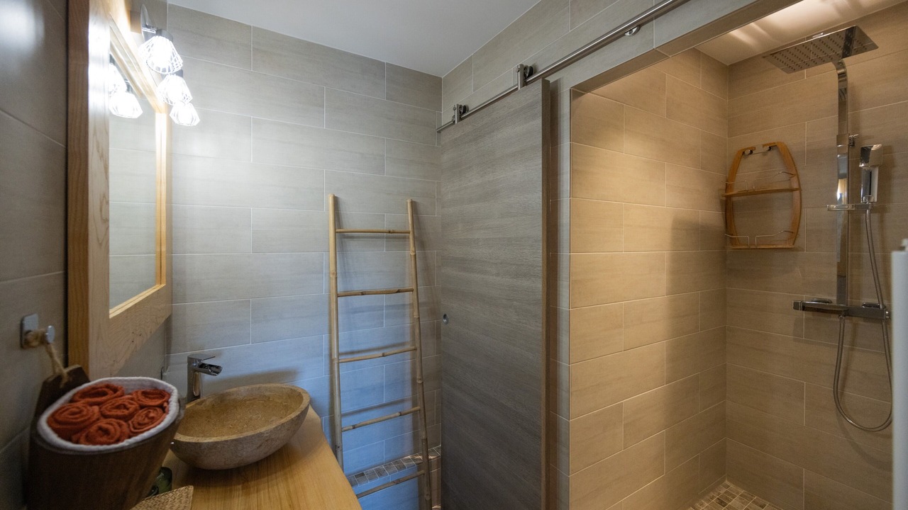 Photo of Bathroom in Plantades