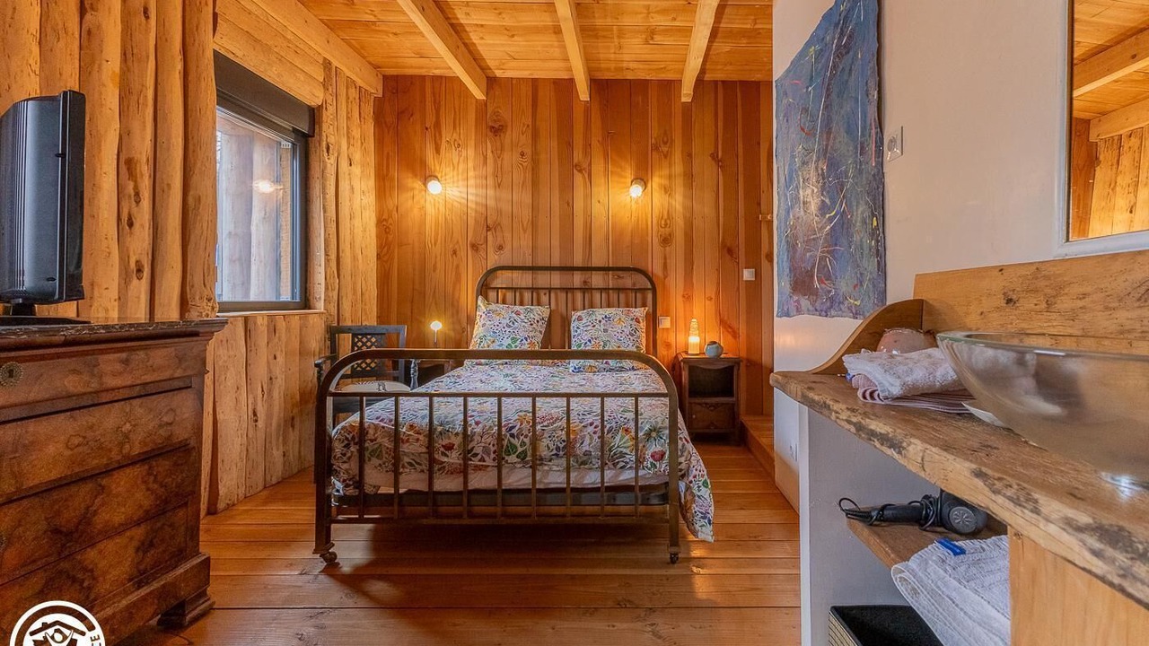 Photo of Bedroom in Orcival