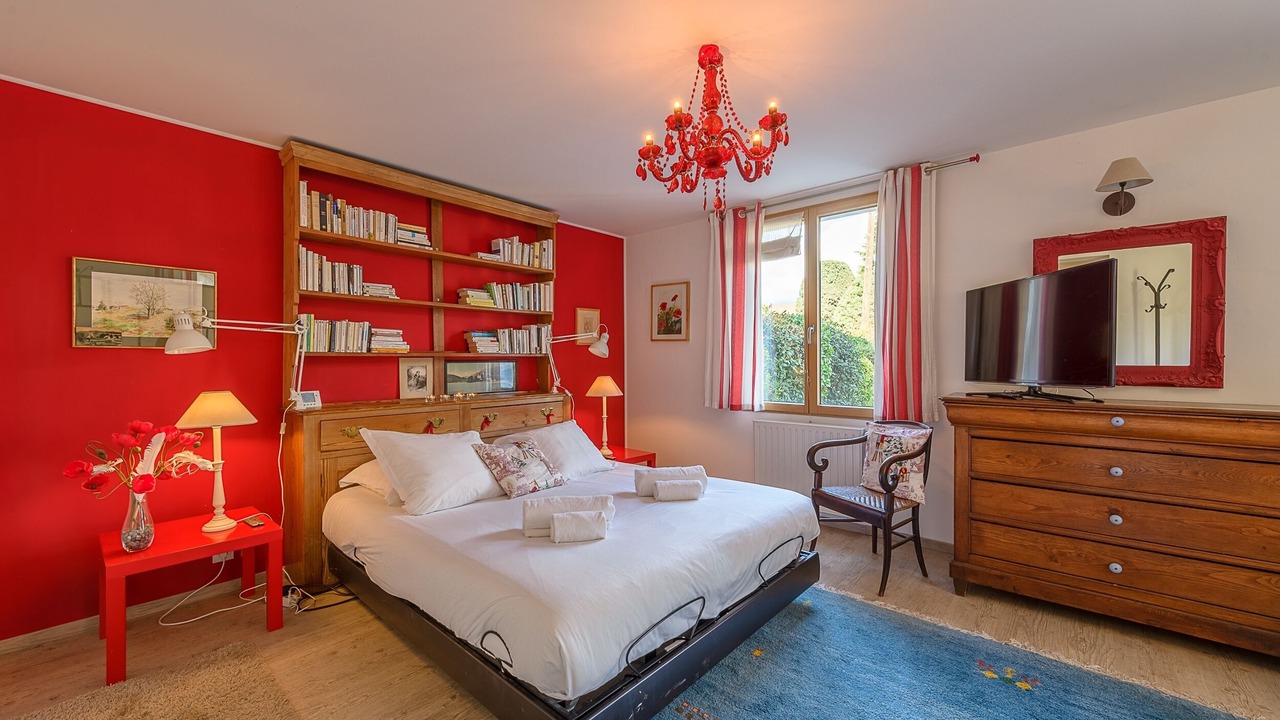 Photo of Bedroom in Saint-Jorioz