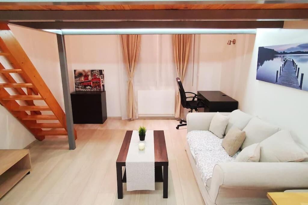 Photo of Livingroom in Les Avenieres