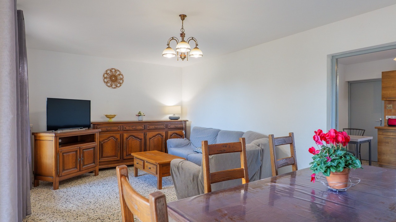 Photo of Livingroom in La Garde-Adhemar