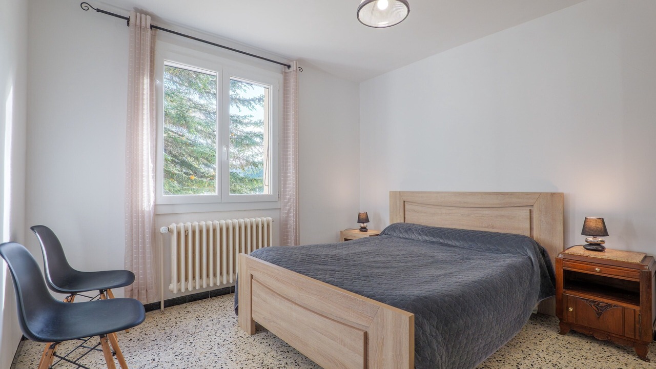 Photo of Bedroom in La Garde-Adhemar