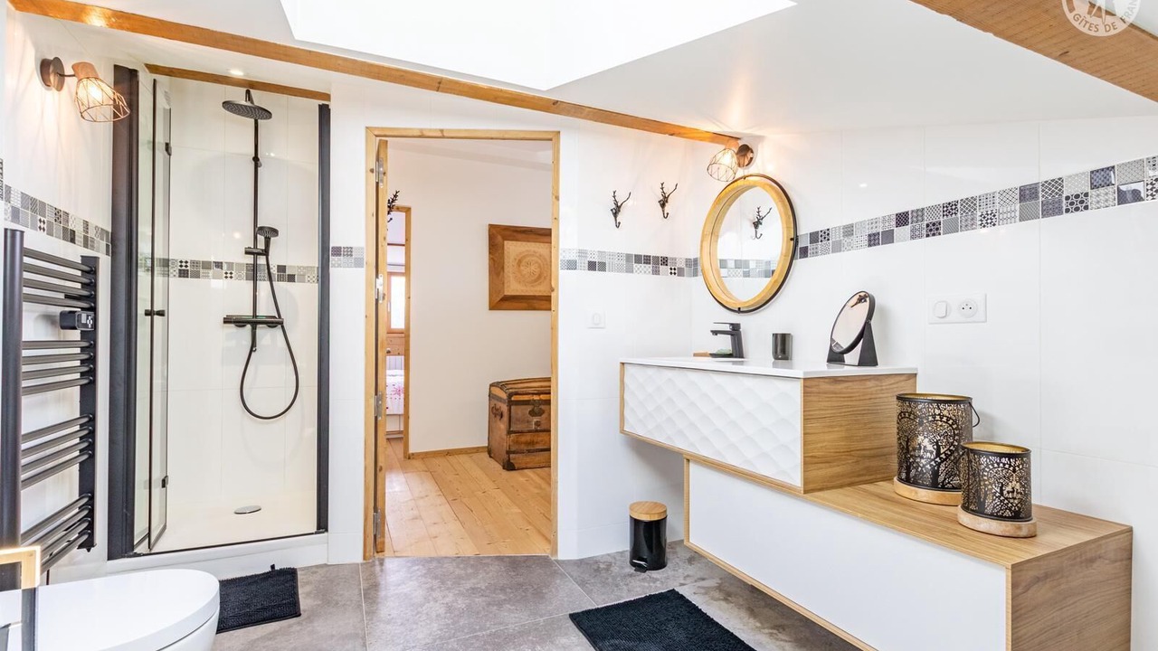 Photo of Bathroom in Albiez-Montrond