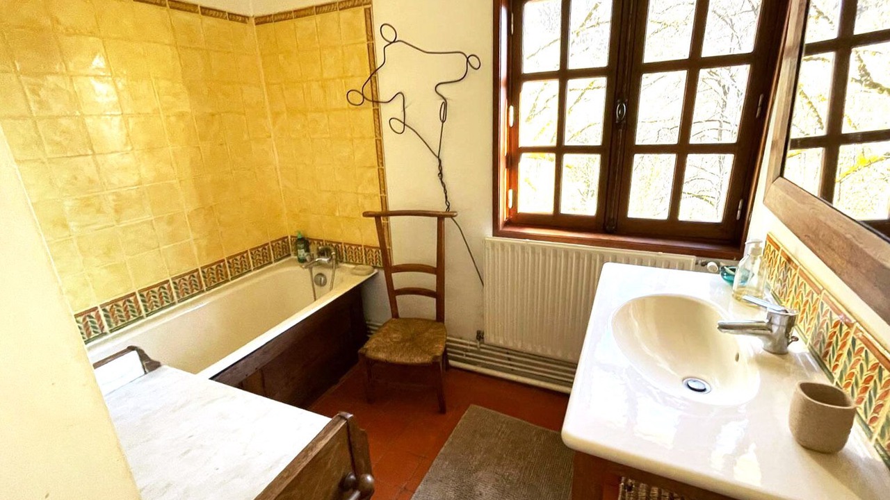 Photo of Bathroom in Vic-sur-Cere