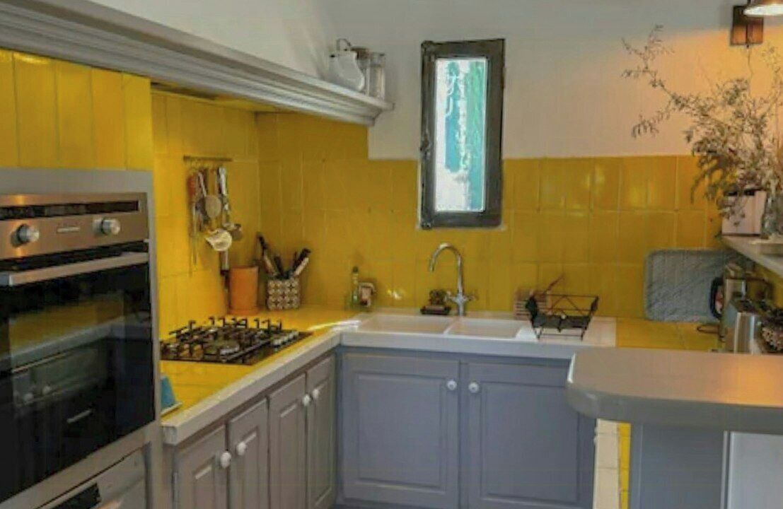 Photo of Kitchen in Beaumes-de-Venise