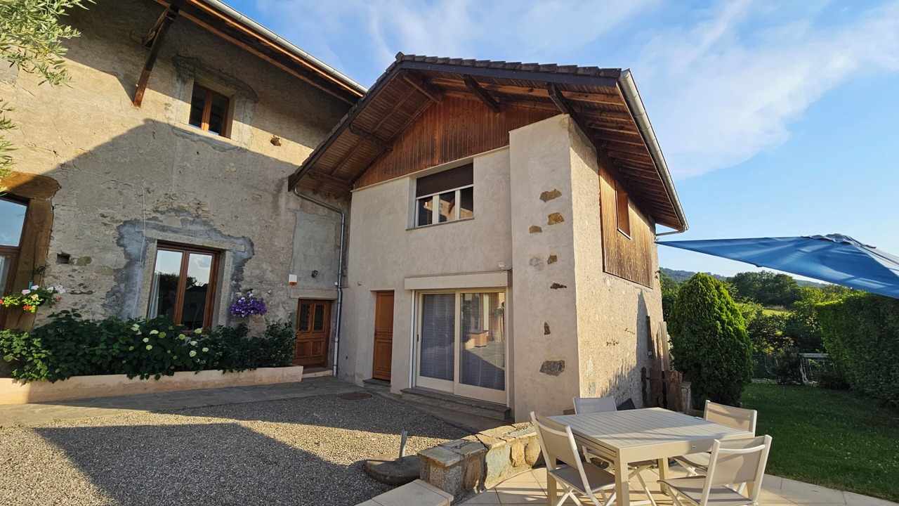 Photo of Outdoor in Brenthonne