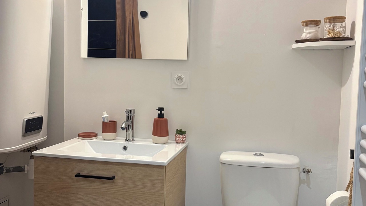 Photo of Bathroom in Faubourg