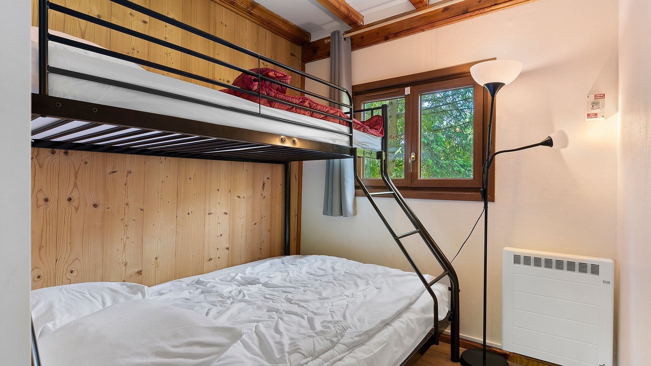 Photo of Bedroom in Vaulnaveys-le-Bas
