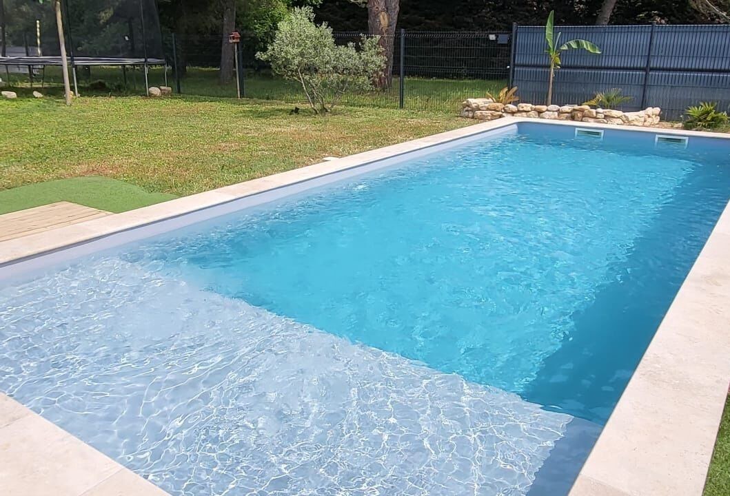 Photo of Outdoor in Maubec