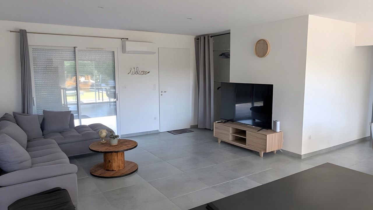 Photo of Livingroom in Montreal