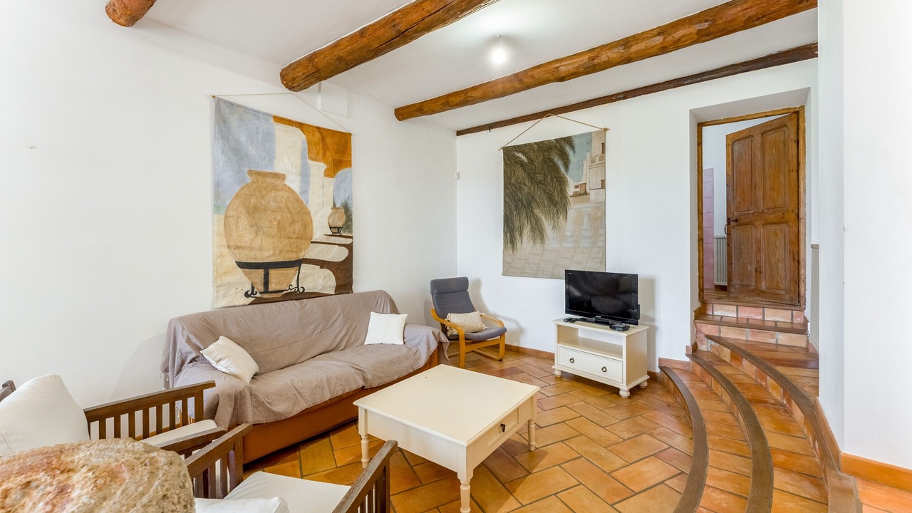 Photo of Livingroom in Jonquieres